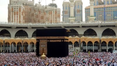 Book Umrah Packages from Chicago Umrah Travel Agency
