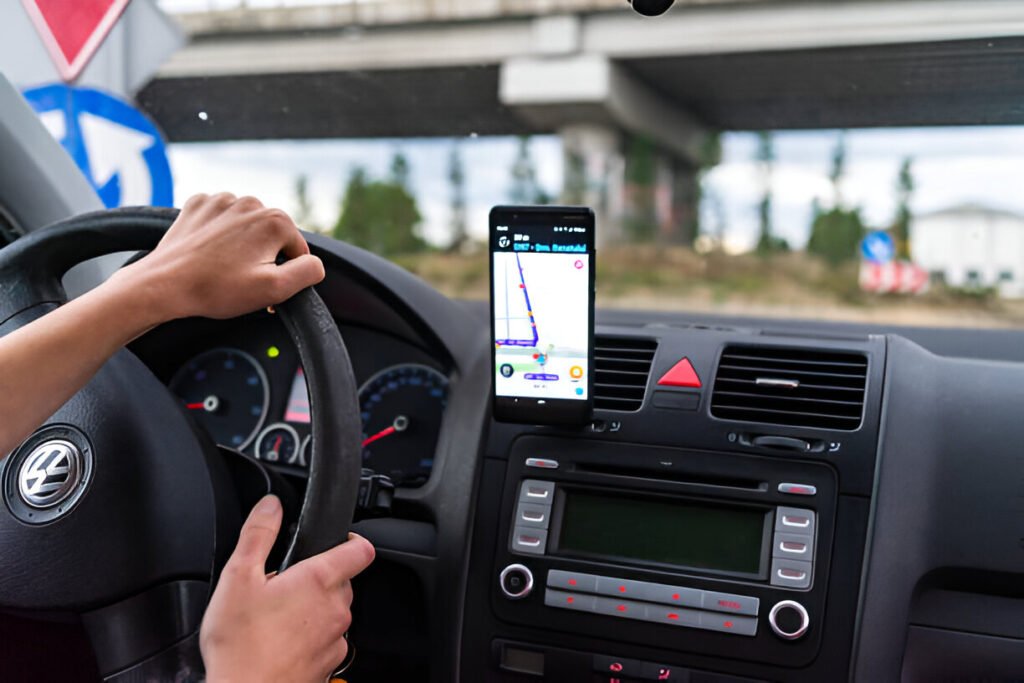 How Mercedes Wireless CarPlay Benefits