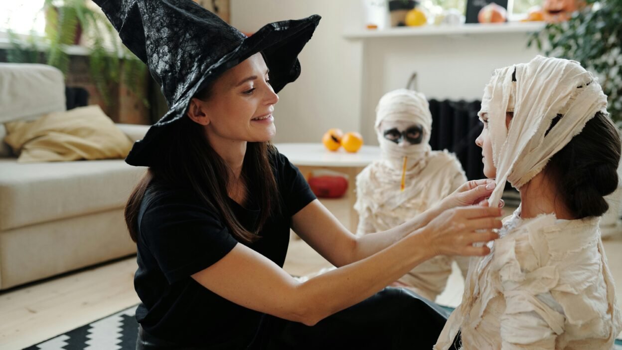 Best Halloween Activities & Deals Shared by Parents
